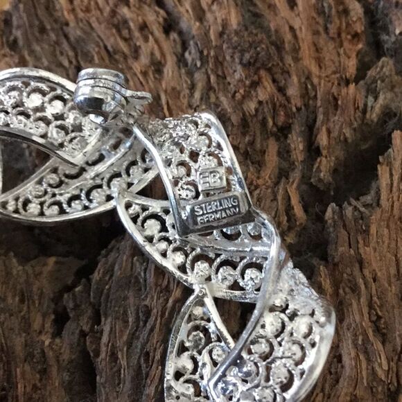 Sterling  silver  pin - Picture 3 of 3